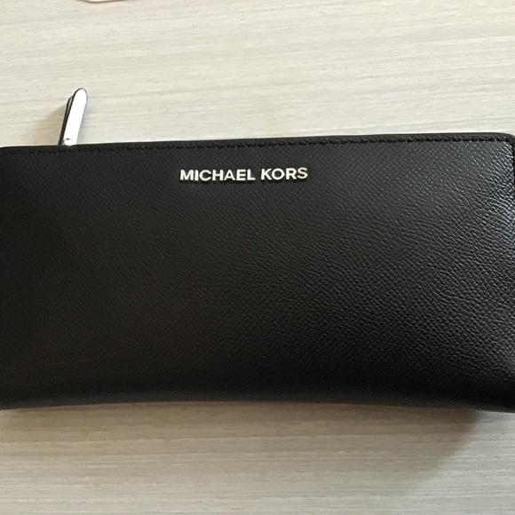 Michael Kors long wallet with card case - Picture 1 of 6